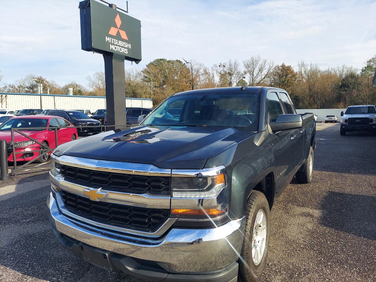 Chevrolet Silverado 1500 2WD Double Cab 143.5" LT w/1LT 2018