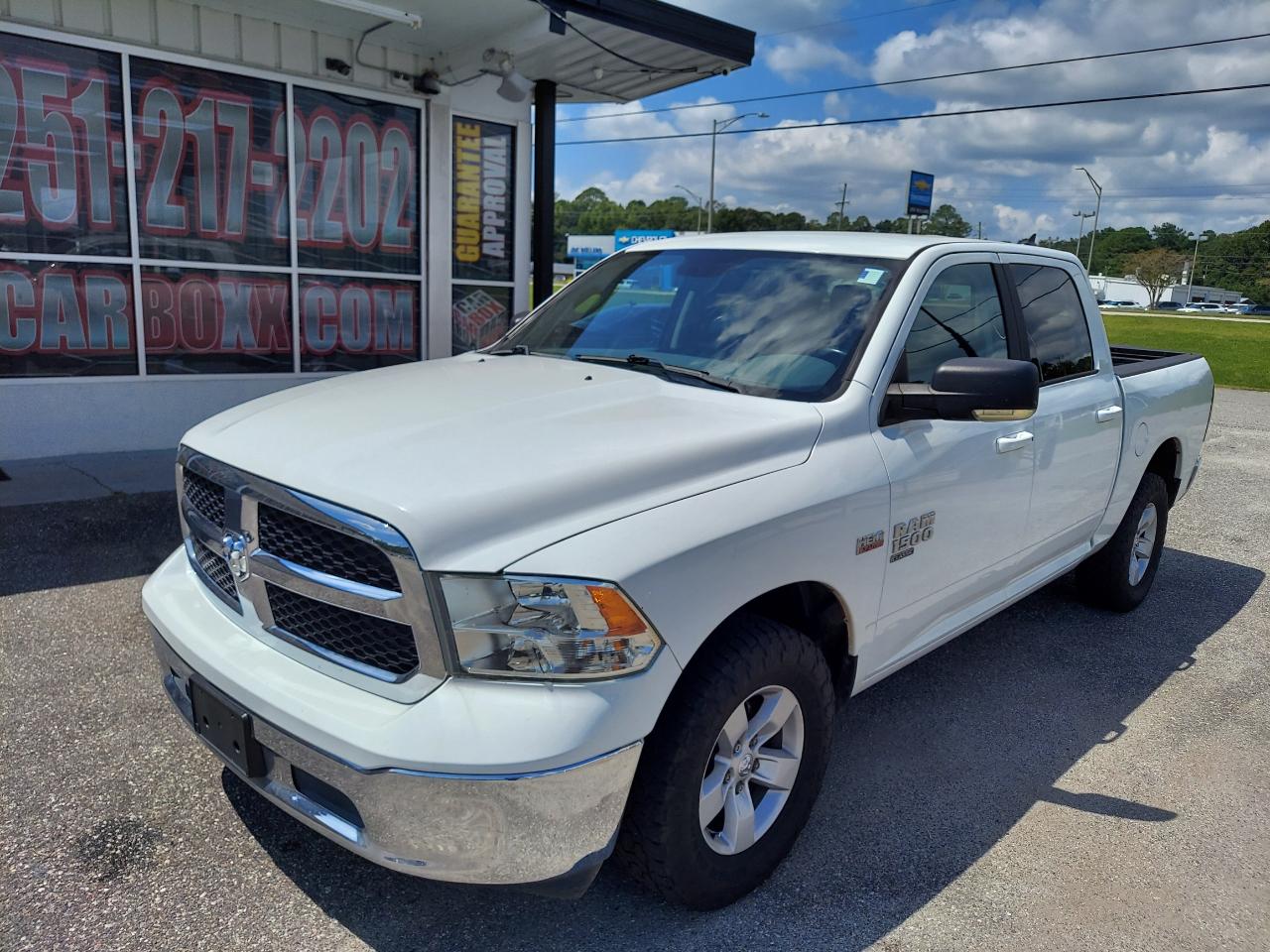 2019 RAM 1500 Classic SLT 4x4 Crew Cab 5'7" Box