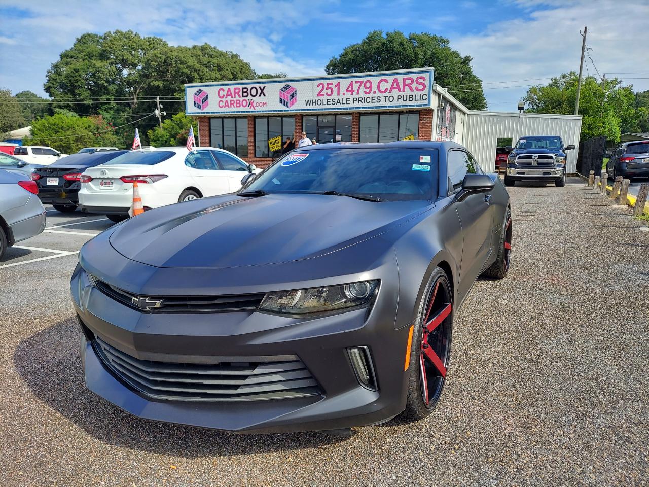 2017 Chevrolet Camaro 2dr Cpe 1LT
