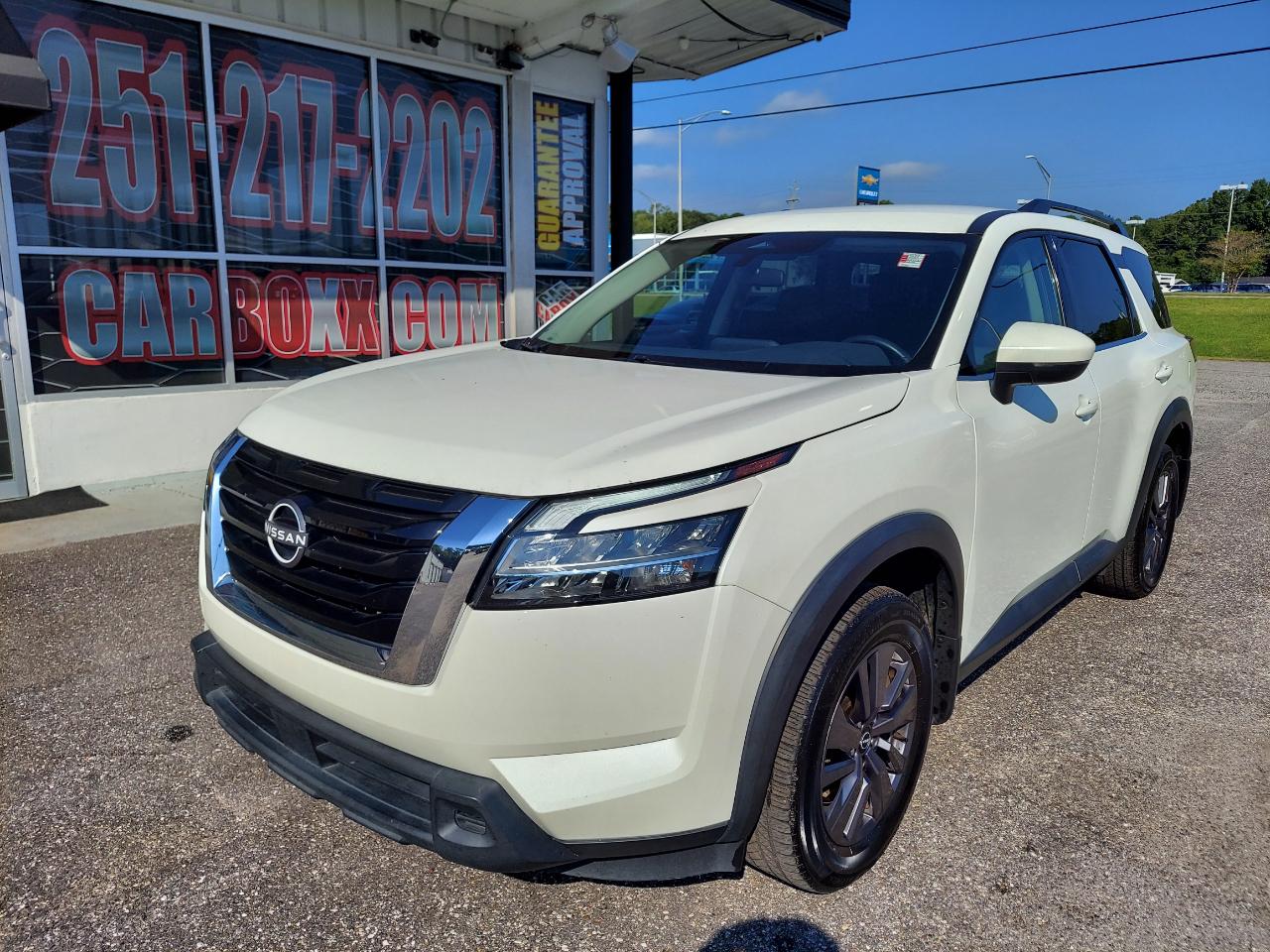 Nissan Pathfinder SV 2WD 2022