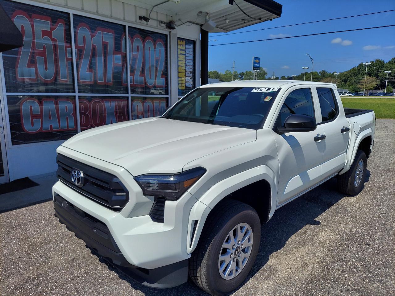 Toyota Tacoma 2WD SR Double Cab 5' Bed AT (Natl) 2025