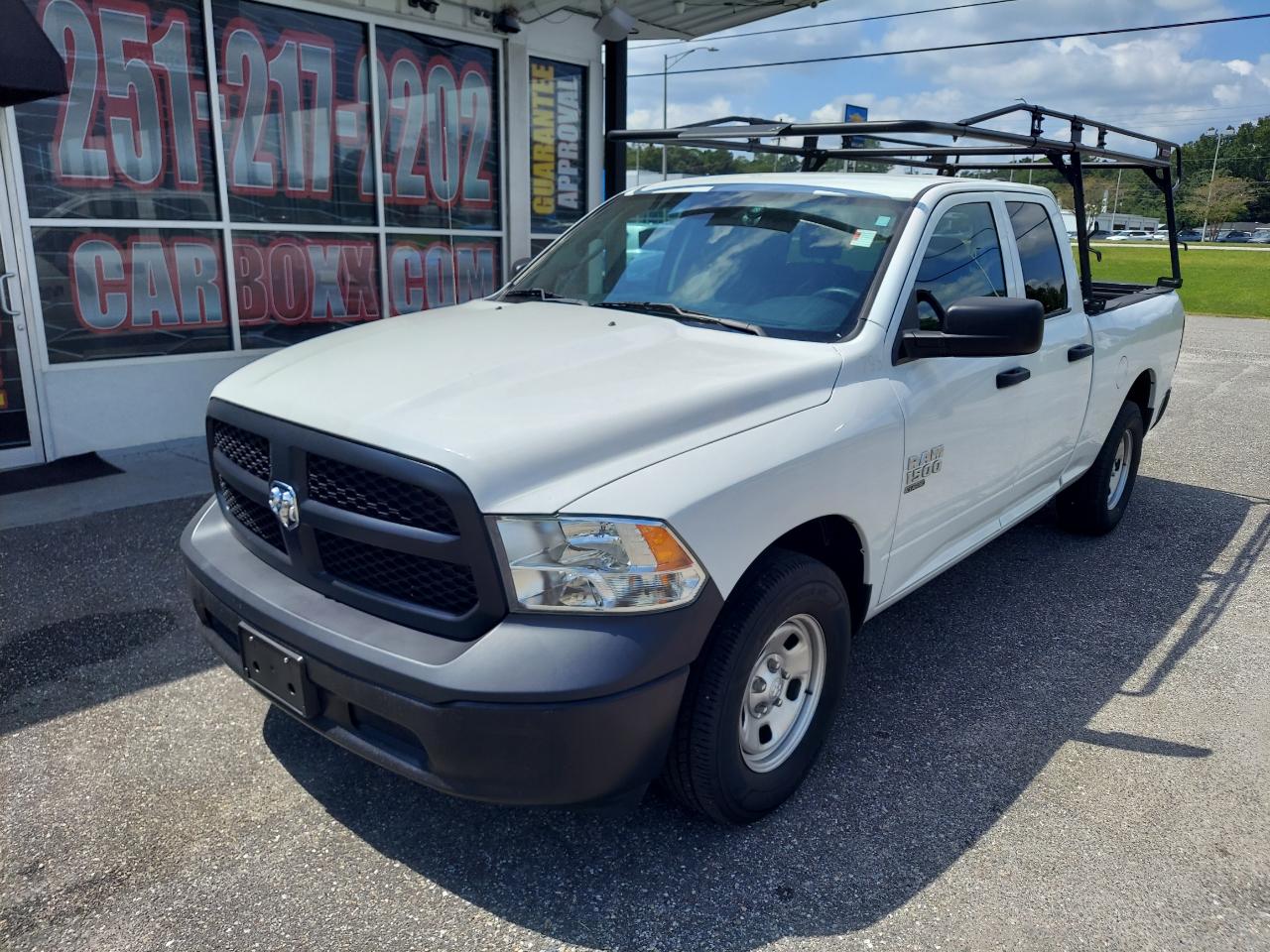 RAM 1500 Classic Tradesman 4x4 Quad Cab 6'4" Box 2022