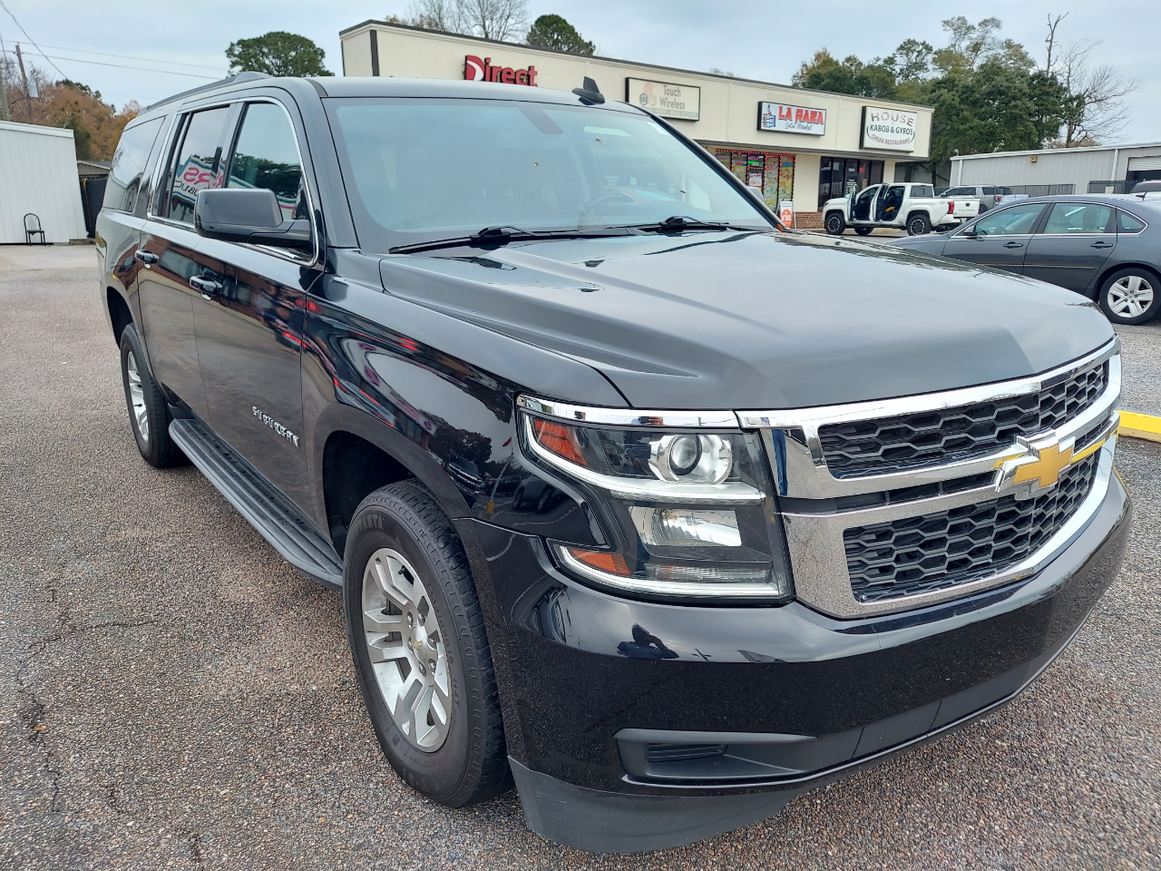 Chevrolet Suburban 2WD 4dr LS 2020