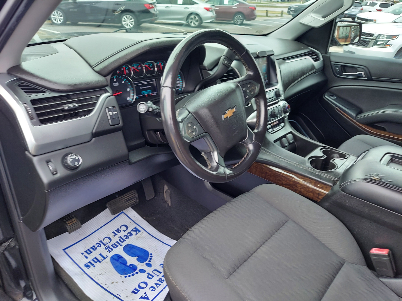 Chevrolet Suburban 2WD 4dr LS 2020