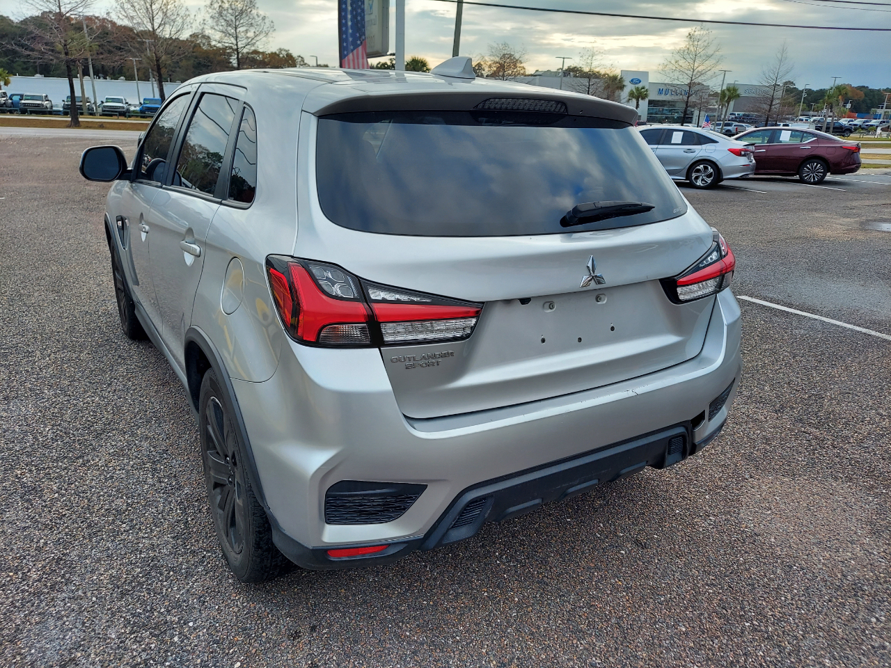Mitsubishi Outlander Sport ES 2.0 AWC CVT 2021