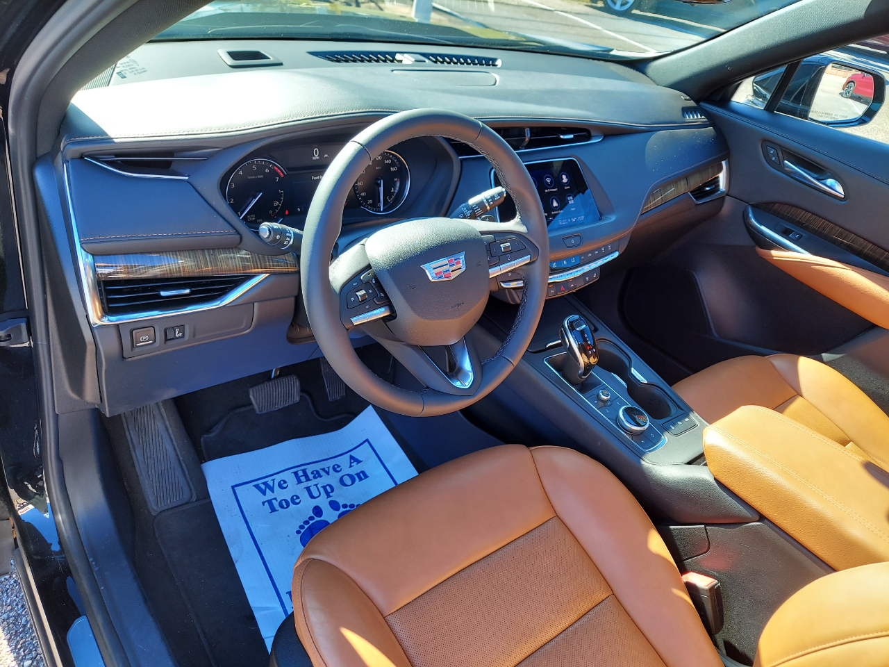 Cadillac XT4 FWD 4dr Premium Luxury 2022