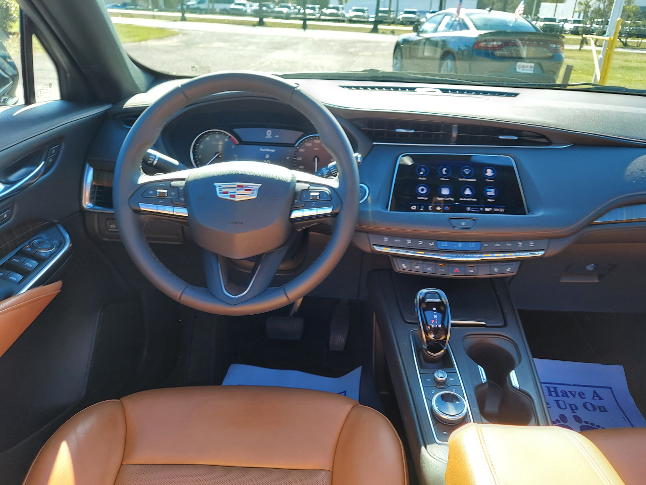 Cadillac XT4 FWD 4dr Premium Luxury 2022