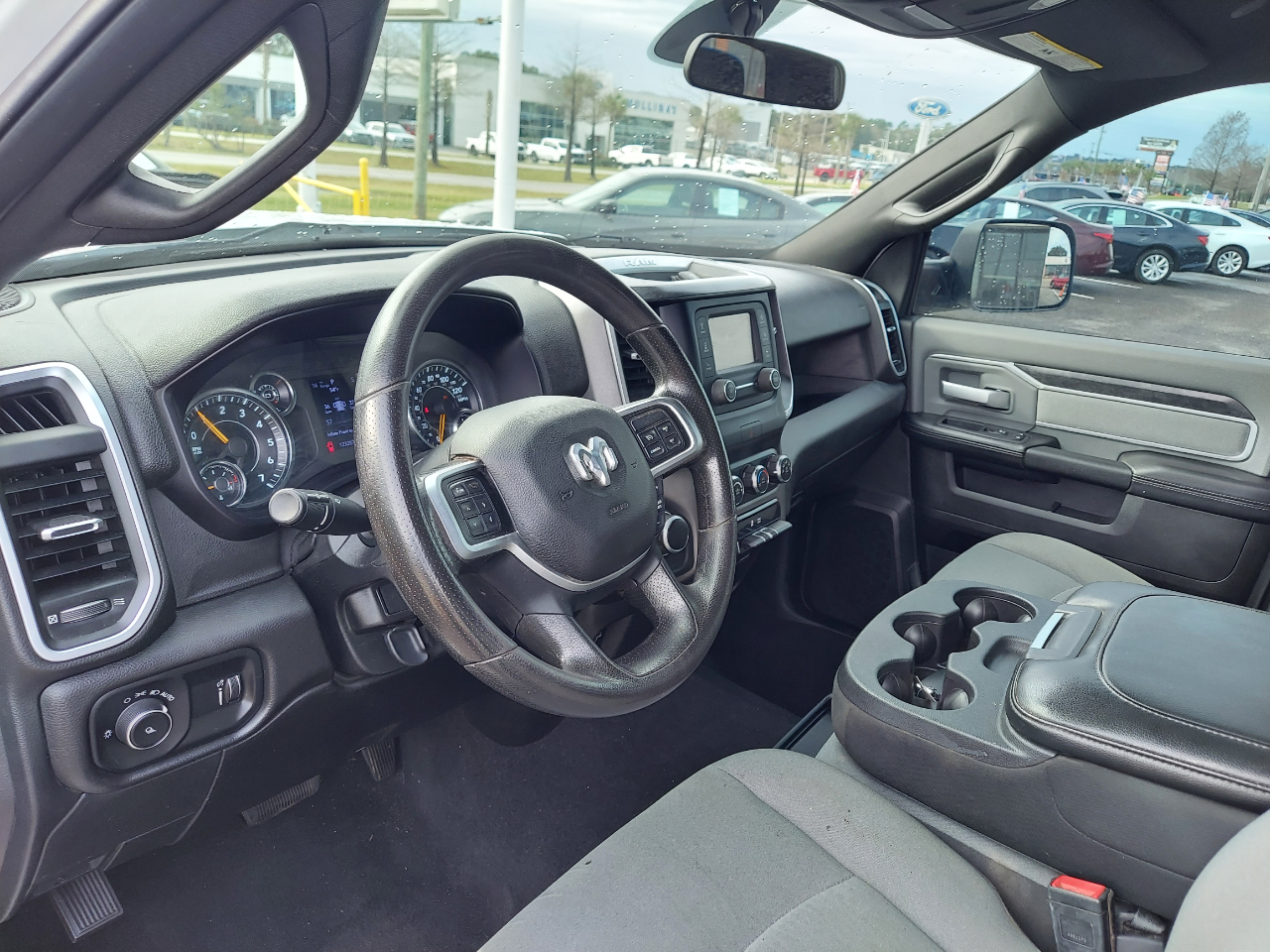 RAM 2500 Big Horn 4x4 Crew Cab 6'4" Box 2021