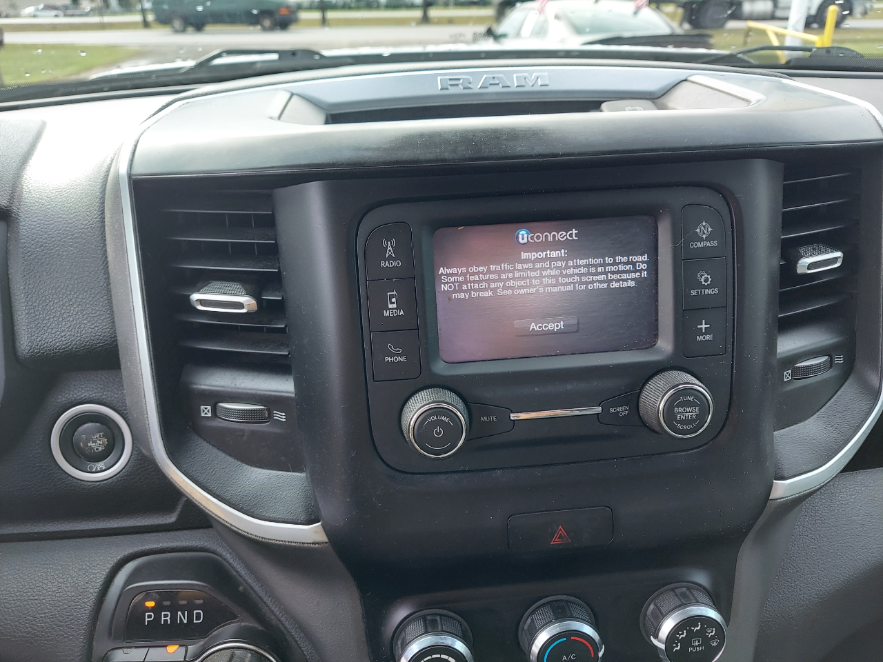 RAM 2500 Big Horn 4x4 Crew Cab 6'4" Box 2021