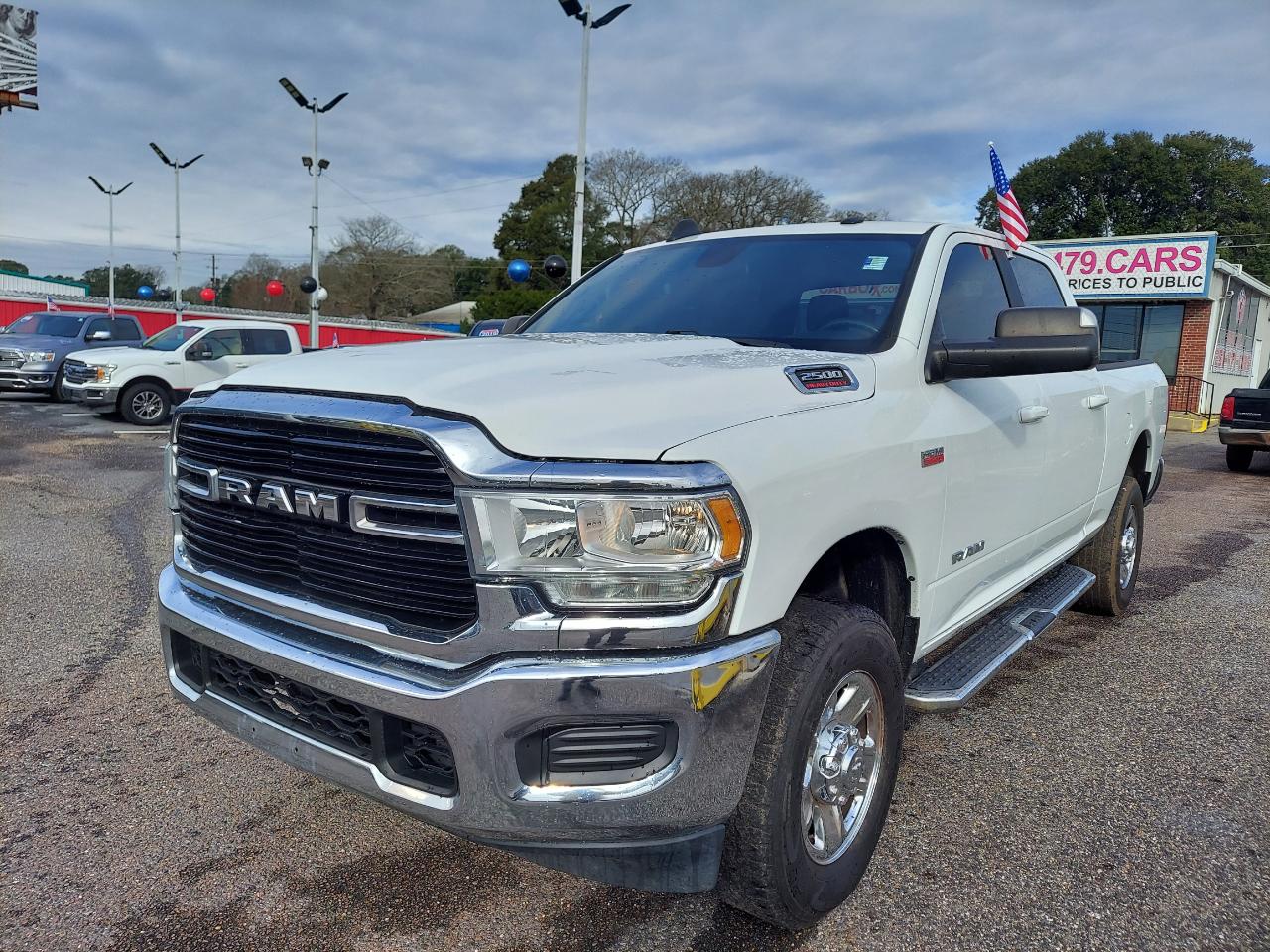 RAM 2500 Big Horn 4x4 Crew Cab 6'4" Box 2021