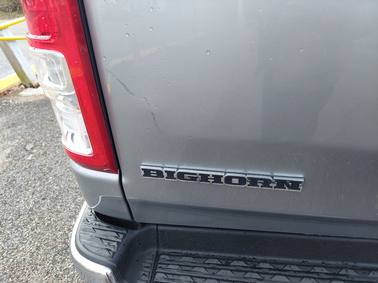 RAM 1500 Big Horn 4x4 Crew Cab 5'7" Box 2020