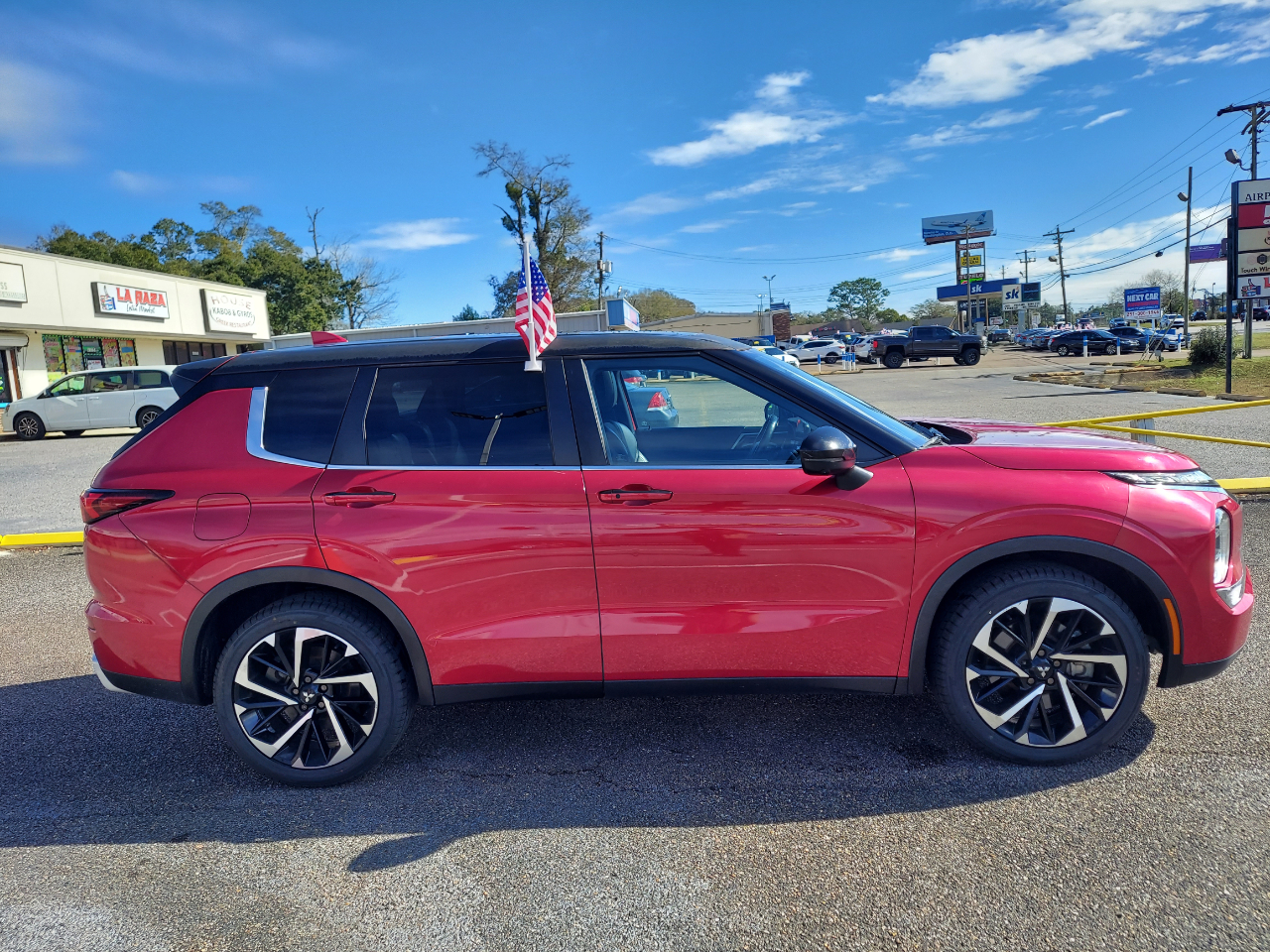 Mitsubishi Outlander SE Launch Edition FWD 2022