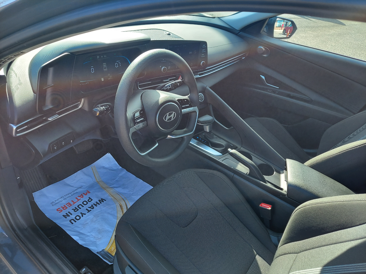 Hyundai Elantra SE IVT 2025