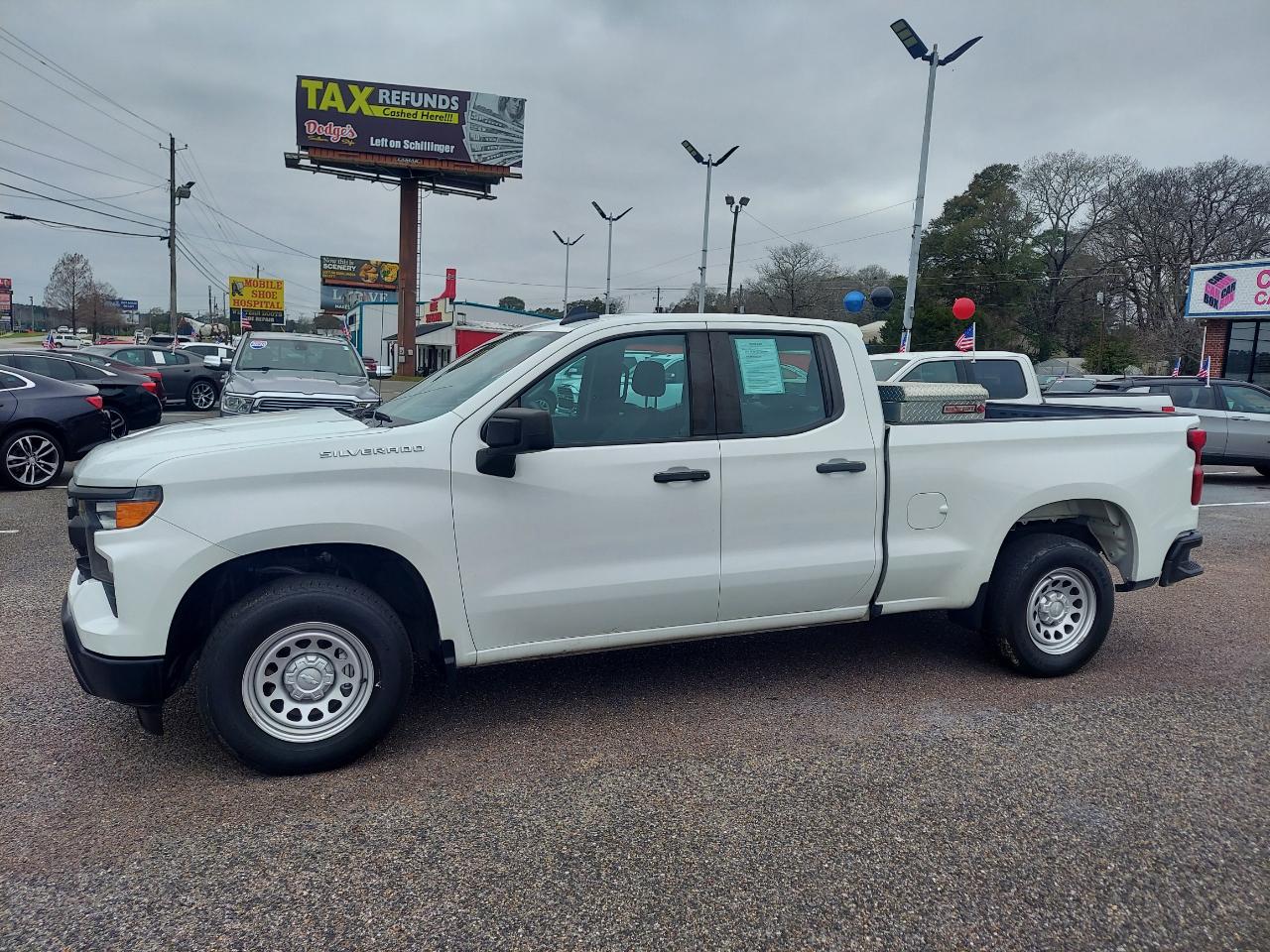 Chevrolet Silverado 1500 2WD Double Cab 147" Work Truck 2023