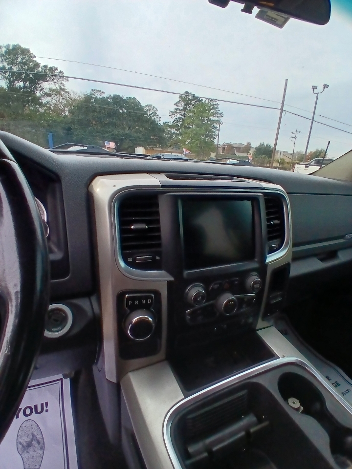 RAM 1500 SLT Crew Cab 2WD SWB 2016