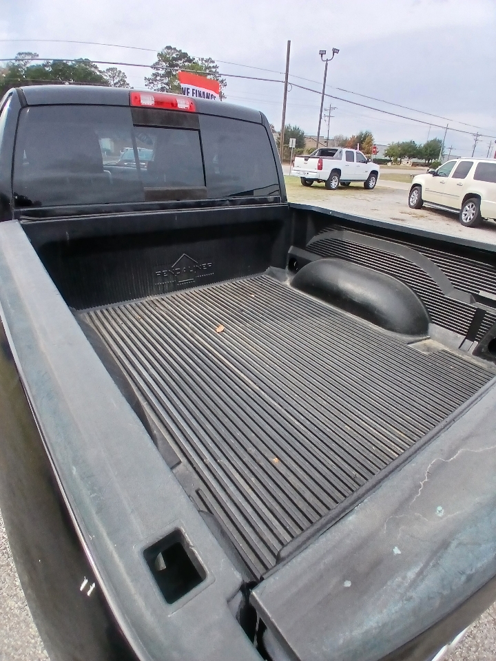 RAM 1500 SLT Crew Cab 2WD SWB 2016