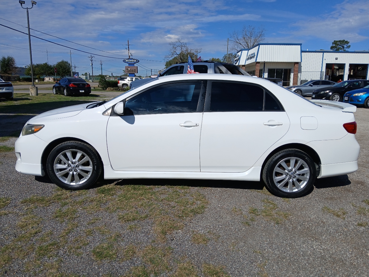 Toyota Corolla Base 4-Speed AT 2009