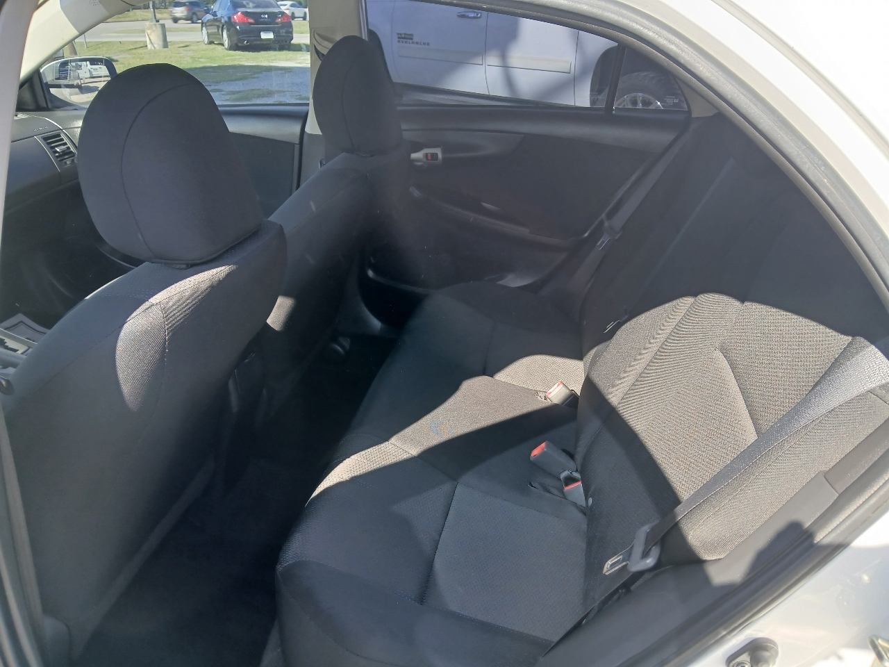 Toyota Corolla Base 4-Speed AT 2009