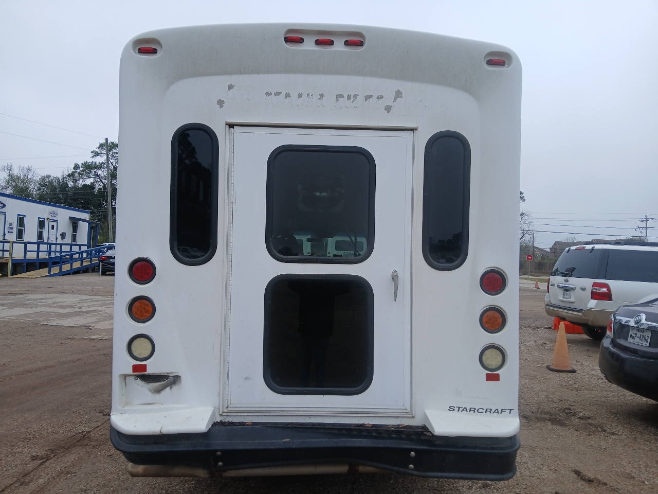 Ford Econoline E350 Super Duty 2014