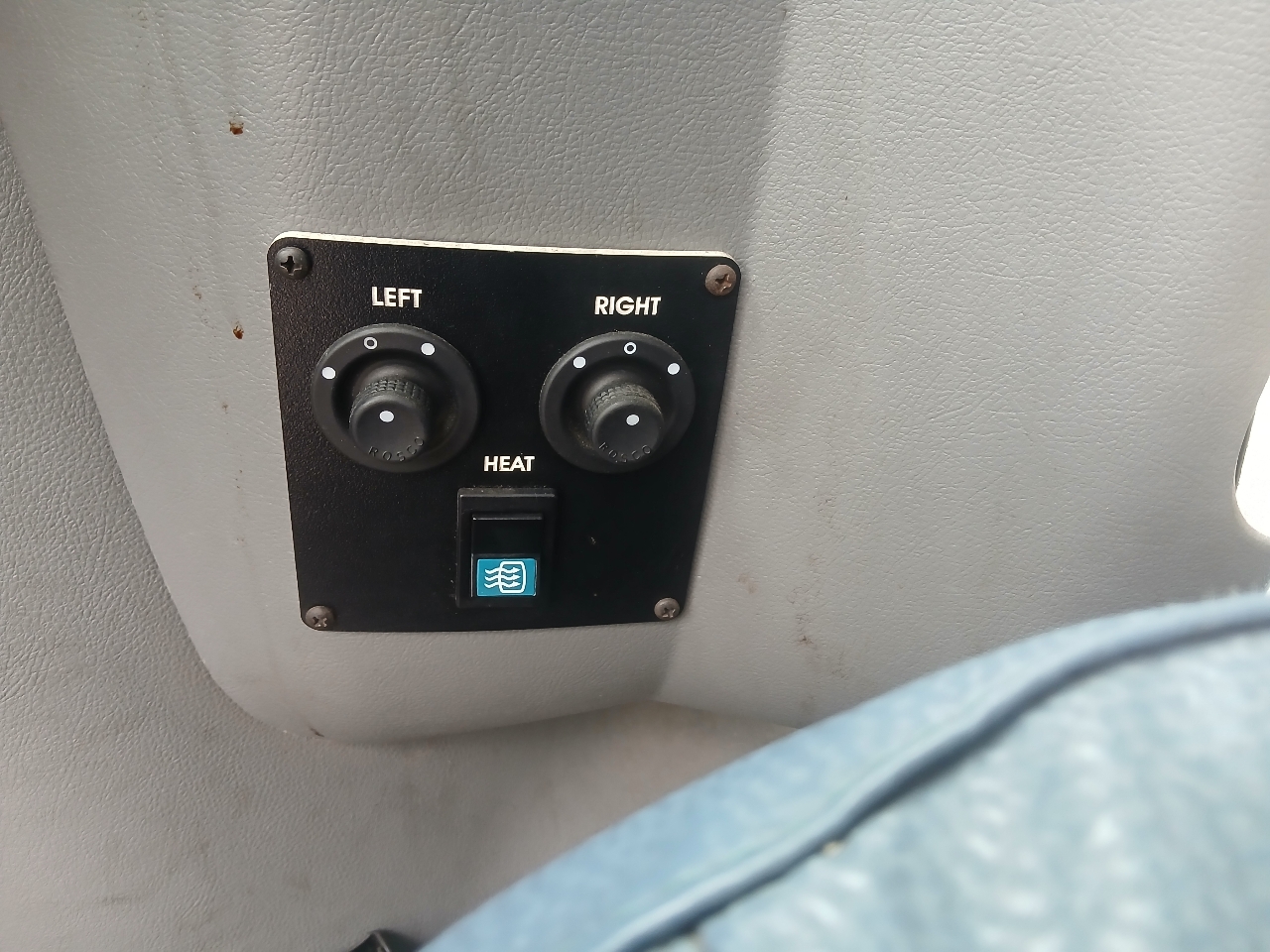 Ford Econoline E350 Super Duty 2014