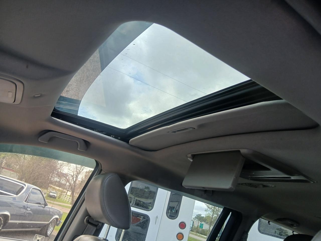 Honda Odyssey 5dr 6-Passenger EX 2009