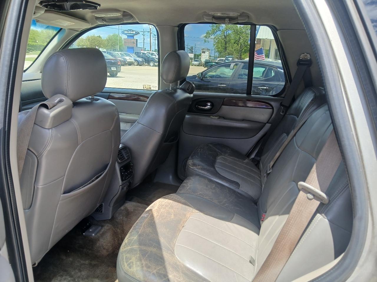 GMC Envoy 2WD 4dr SLE 2002