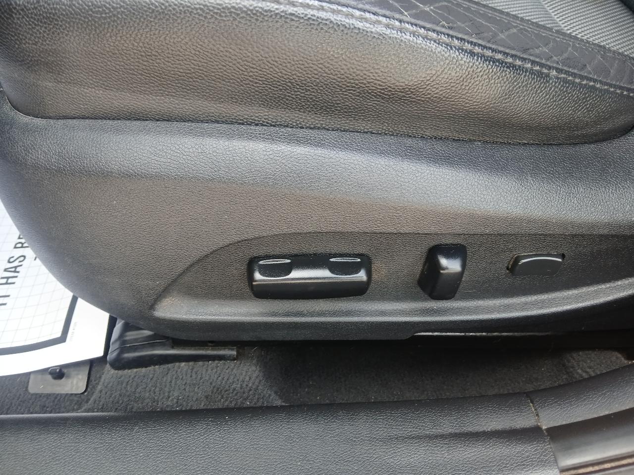 Hyundai Sonata Limited Auto 2011