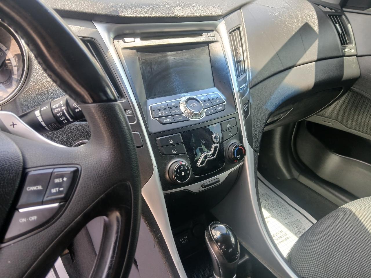 Hyundai Sonata Limited Auto 2011