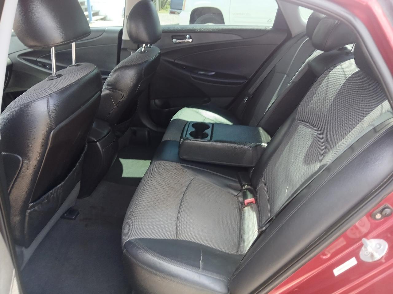 Hyundai Sonata Limited Auto 2011