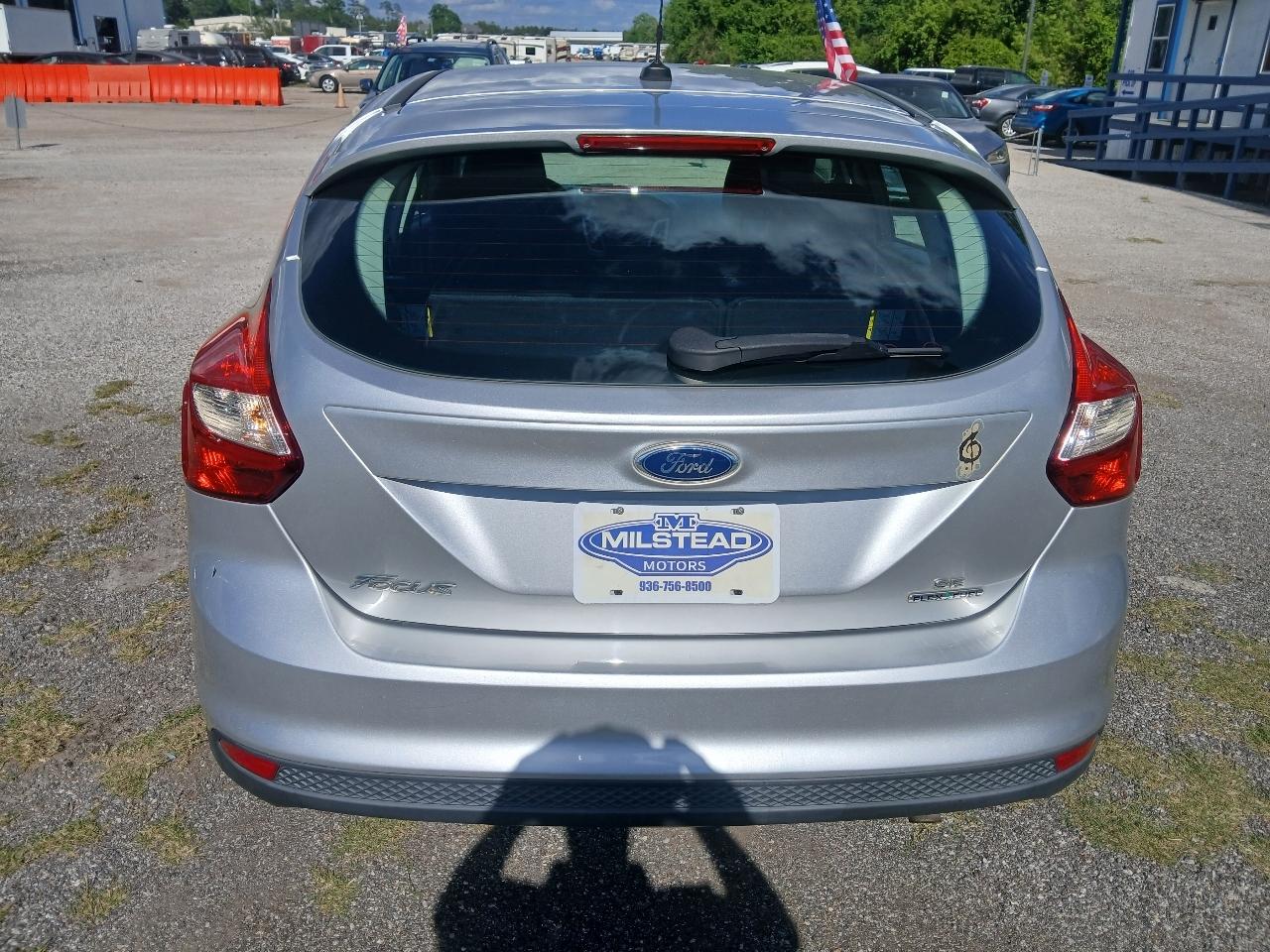 Ford Focus  2014