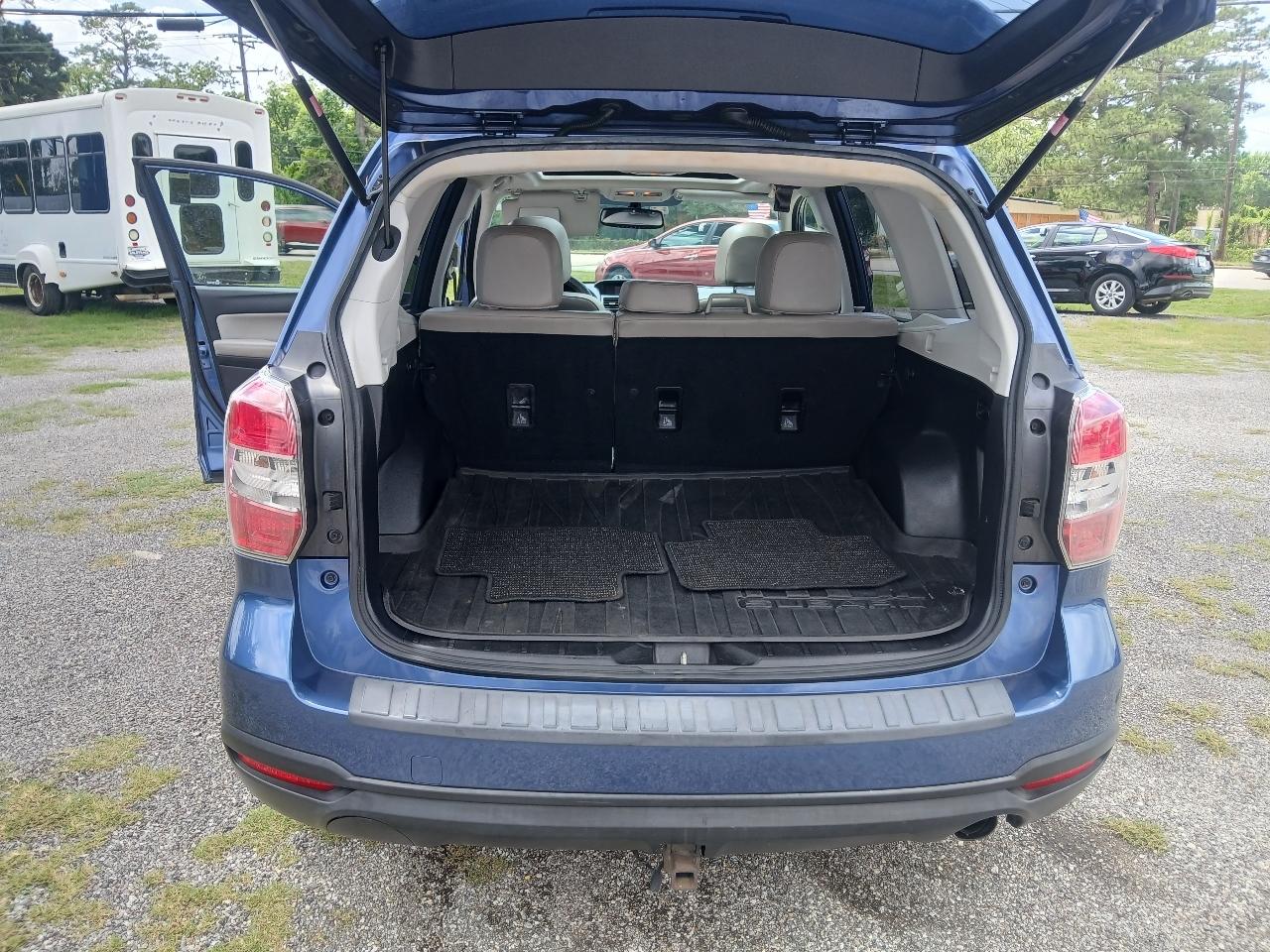 Subaru Forester 2.5i Touring 2014