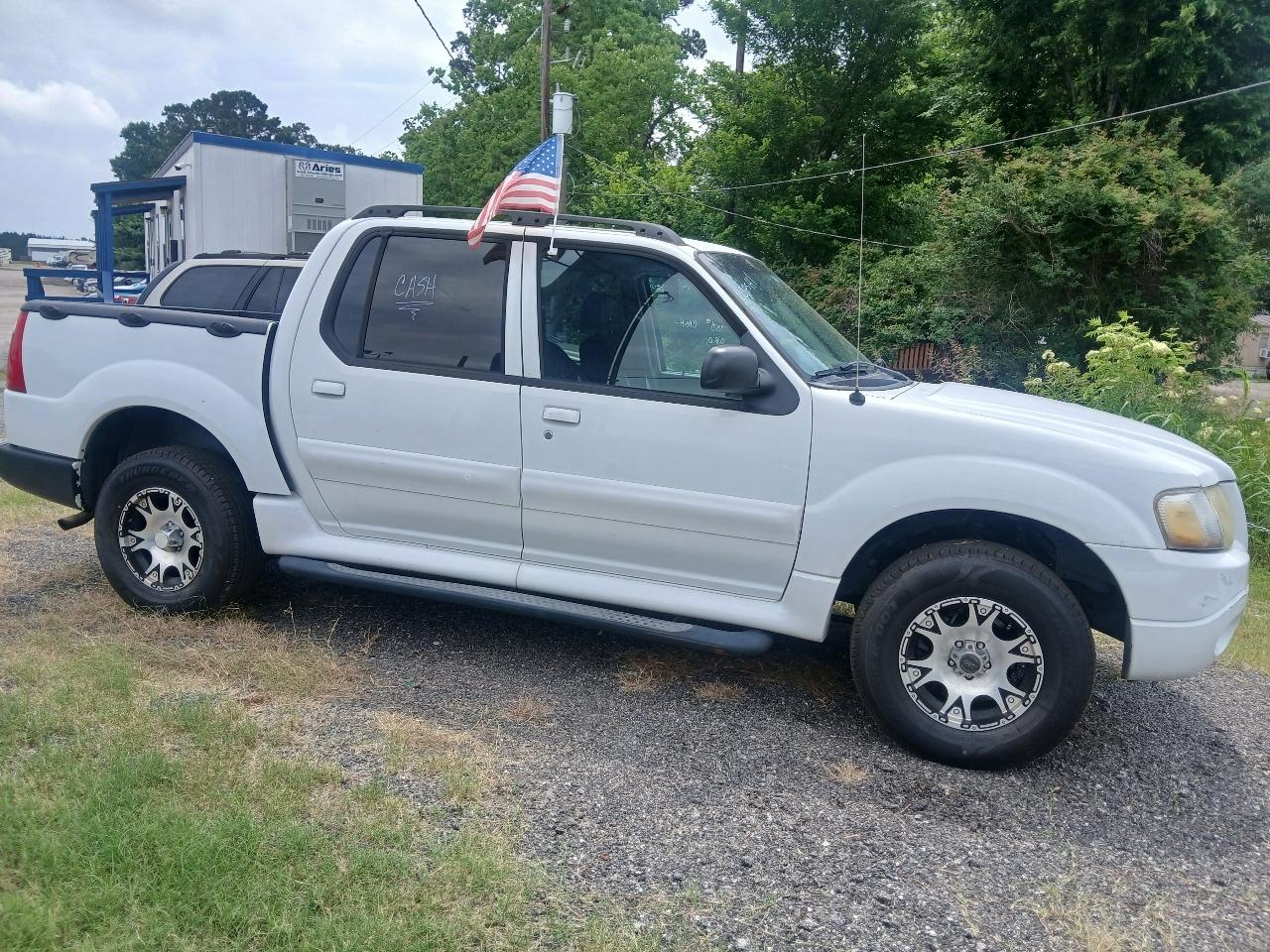 Ford Explorer Sport Trac 4D SUV RWD 2005