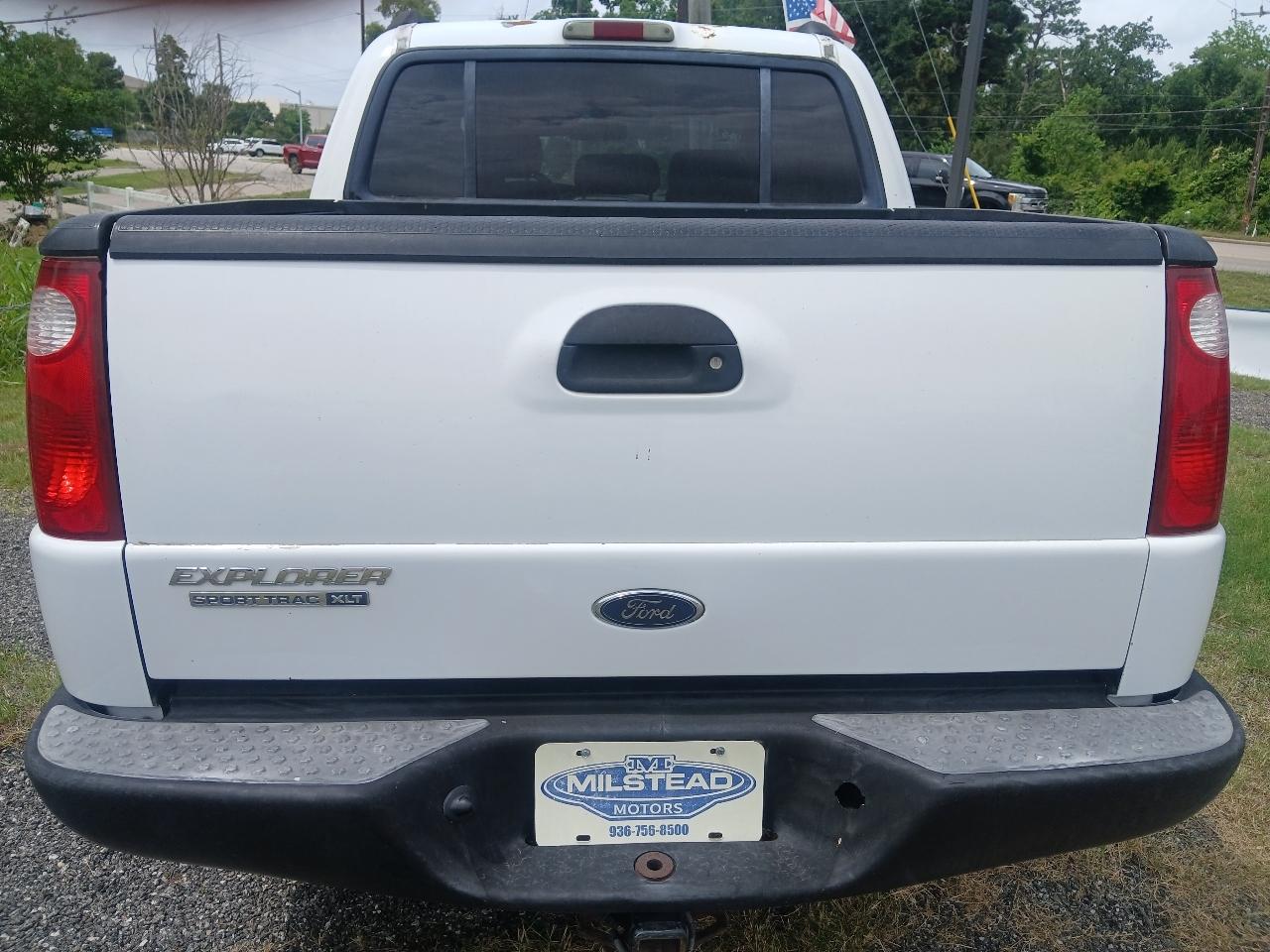 Ford Explorer Sport Trac 4D SUV RWD 2005