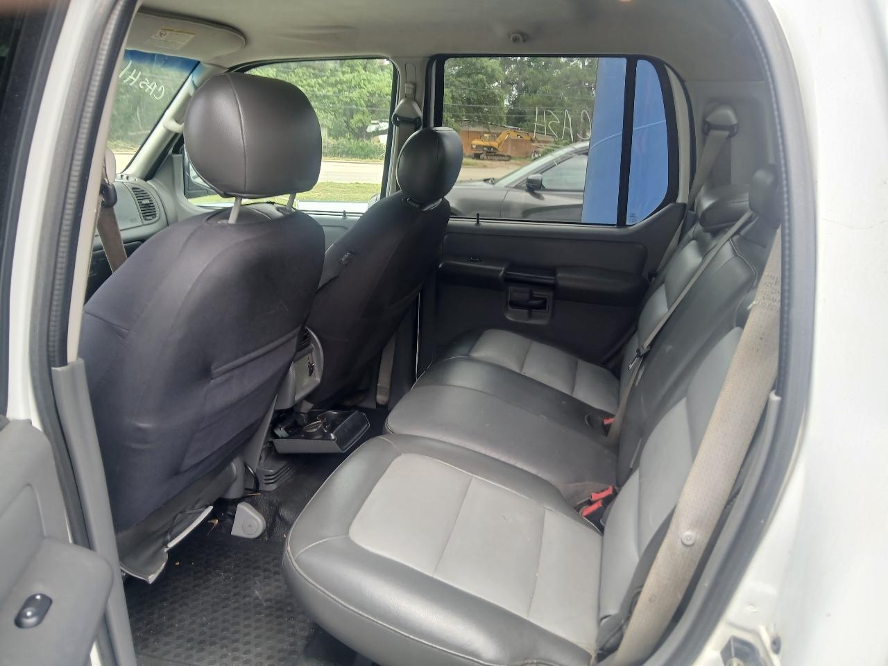 Ford Explorer Sport Trac 4D SUV RWD 2005