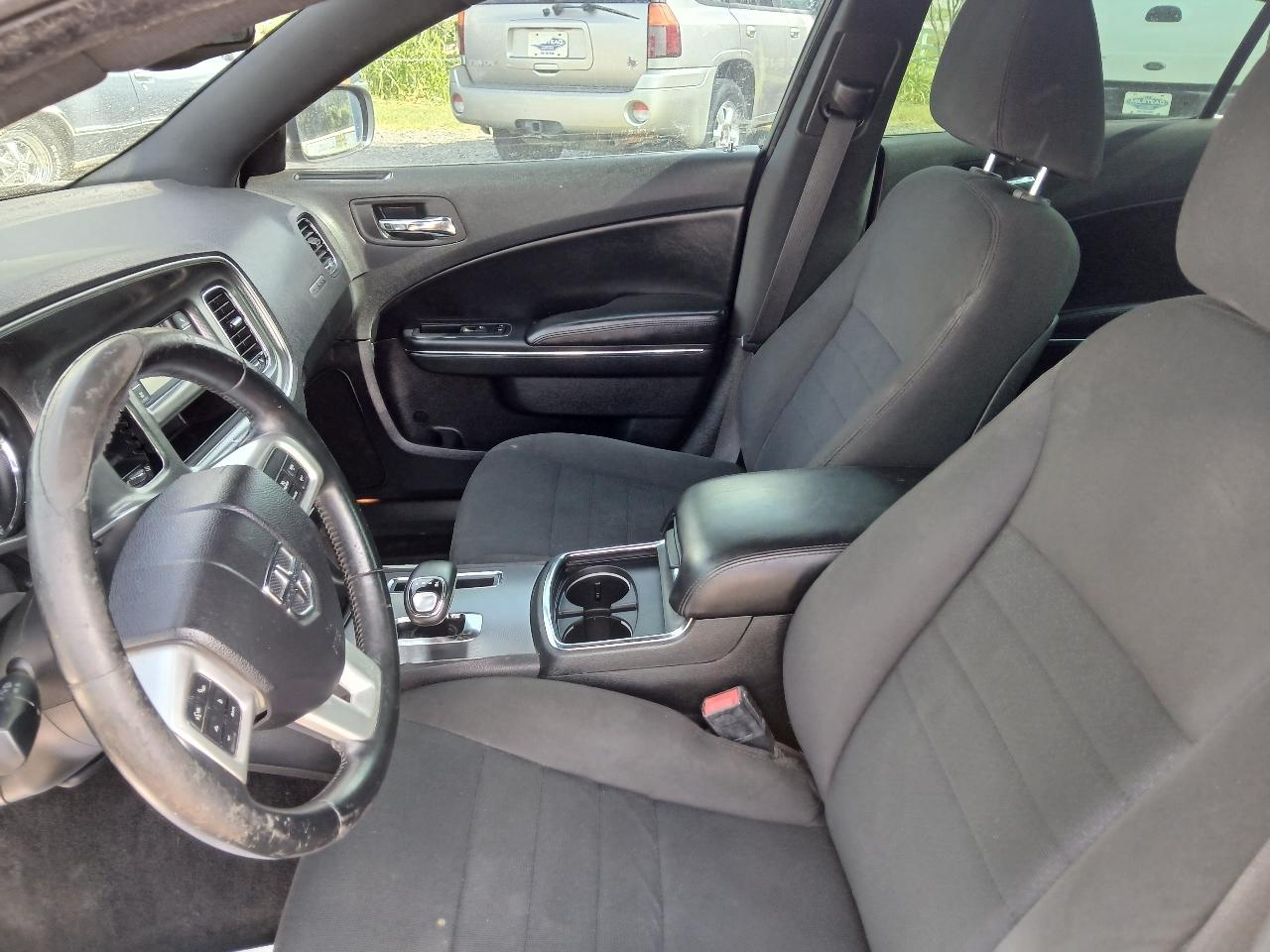 Dodge Charger 4dr Sdn SE RWD 2014