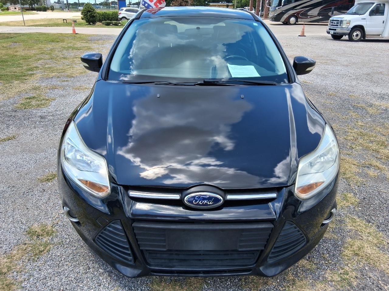 Ford FOCUS SE  2014