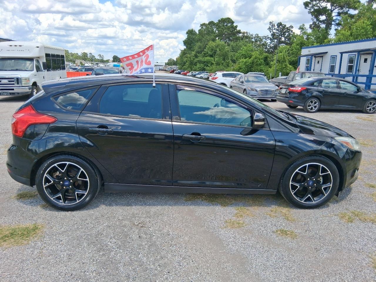 Ford FOCUS SE  2014