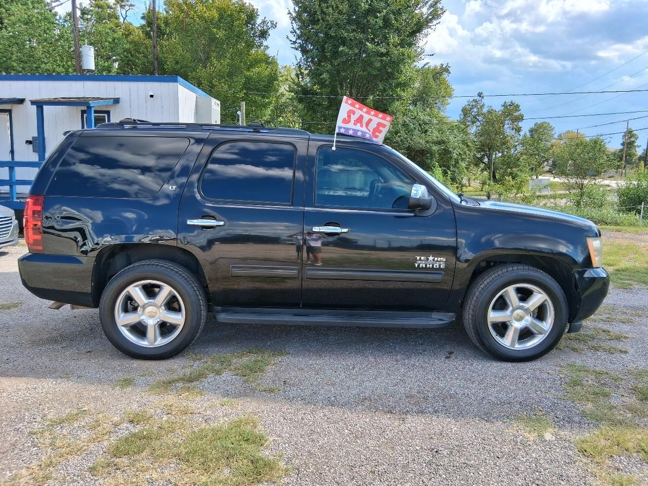 Chevrolet Tahoe 2WD 4dr 1500 LT 2011