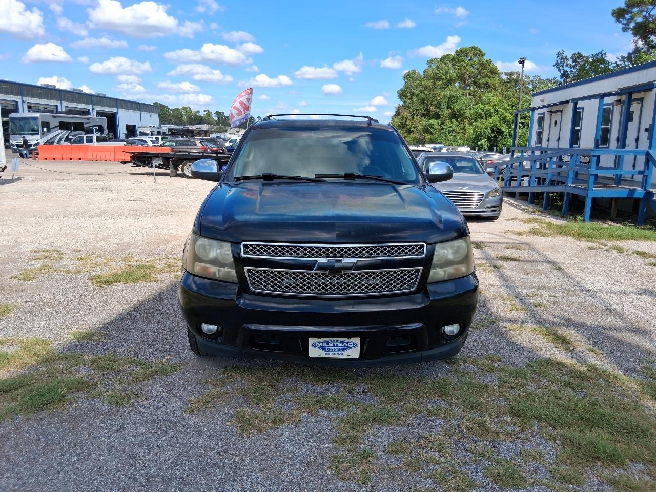Chevrolet Tahoe 2WD 4dr 1500 LT 2011