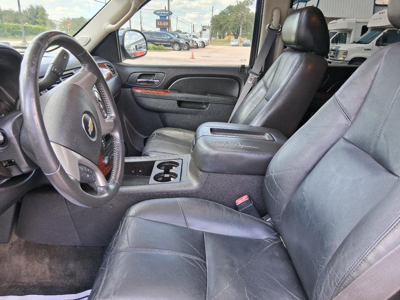 Chevrolet Tahoe 2WD 4dr 1500 LT 2011