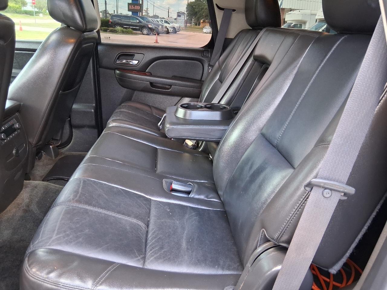 Chevrolet Tahoe 2WD 4dr 1500 LT 2011