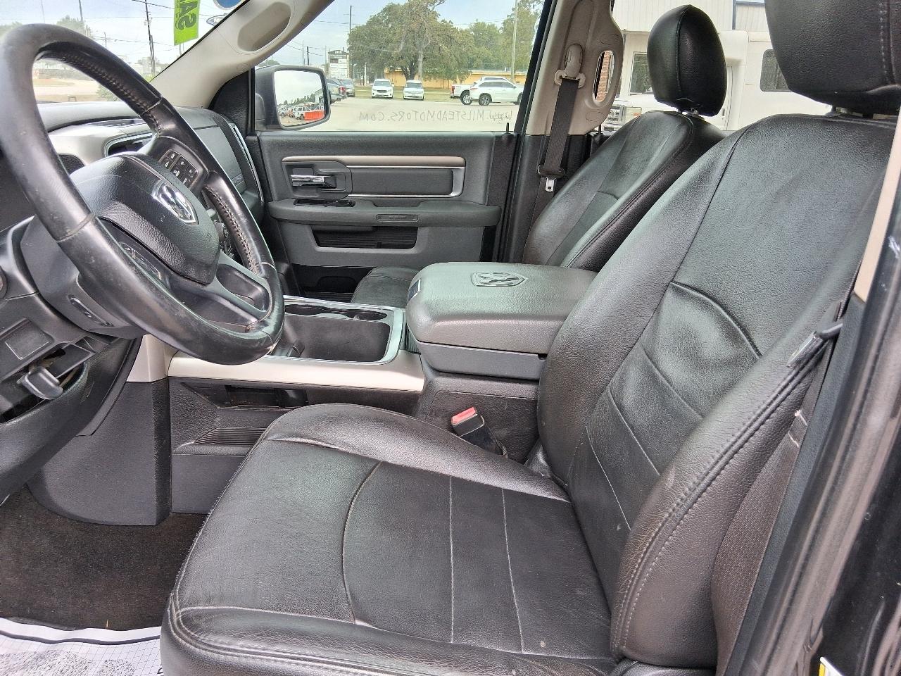 RAM 1500 SLT Crew Cab 2WD SWB 2016