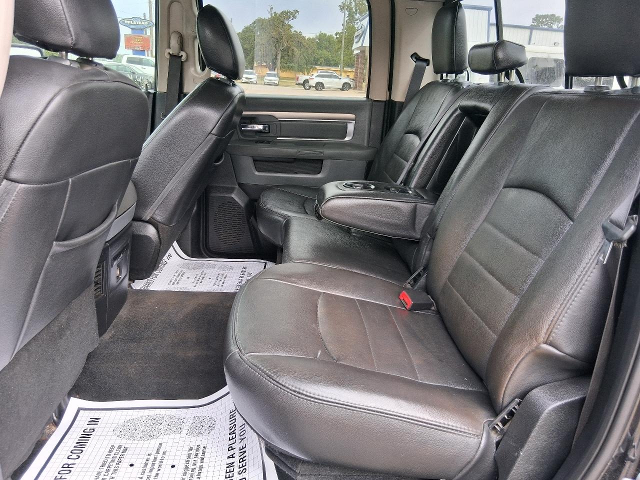 RAM 1500 SLT Crew Cab 2WD SWB 2016