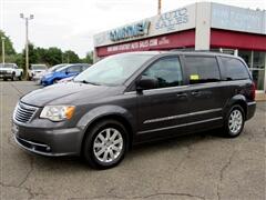 2015 Chrysler Town & Country 