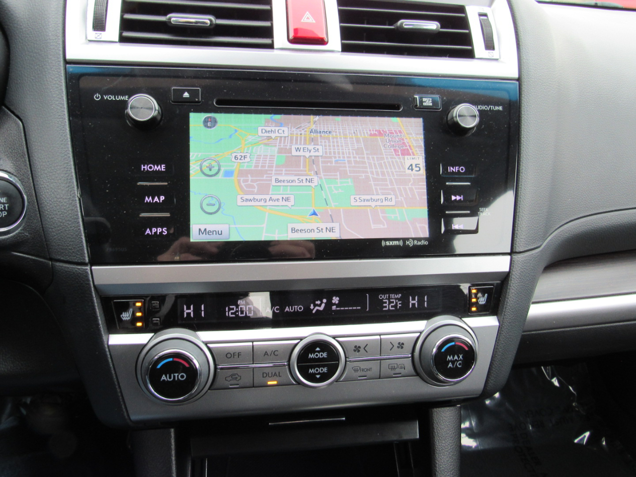 Subaru Legacy 4dr Sdn 2.5i Limited 2016