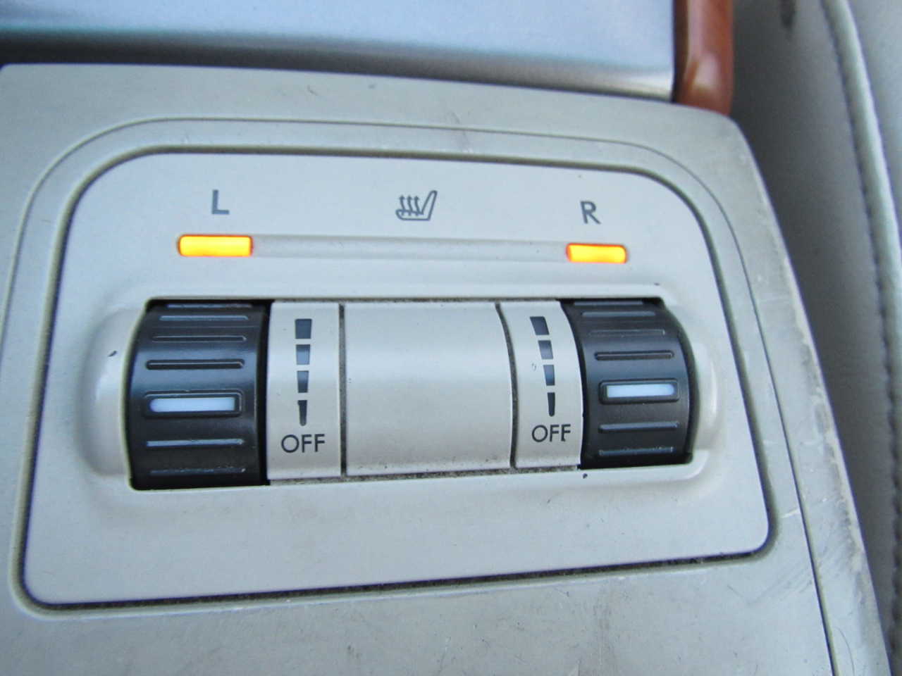 Subaru Legacy Wagon (Natl) Outback 3.0 R VDC Ltd 2005