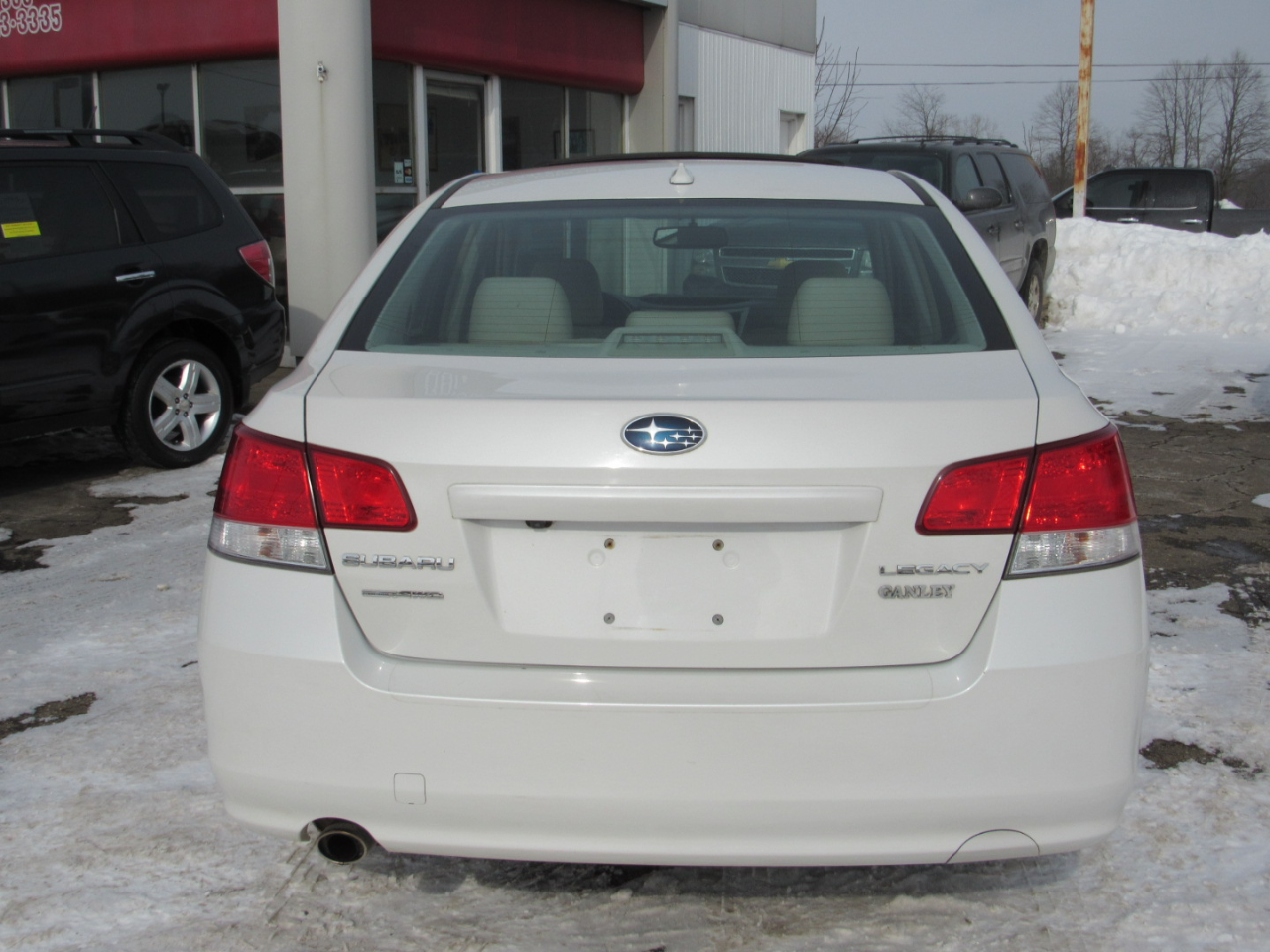 Subaru Legacy 4dr Sdn H4 Auto 2.5i Limited 2014