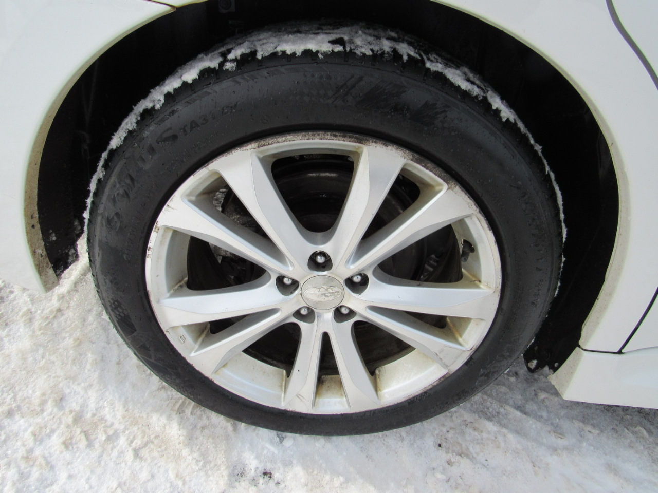 Subaru Legacy 4dr Sdn H4 Auto 2.5i Limited 2014