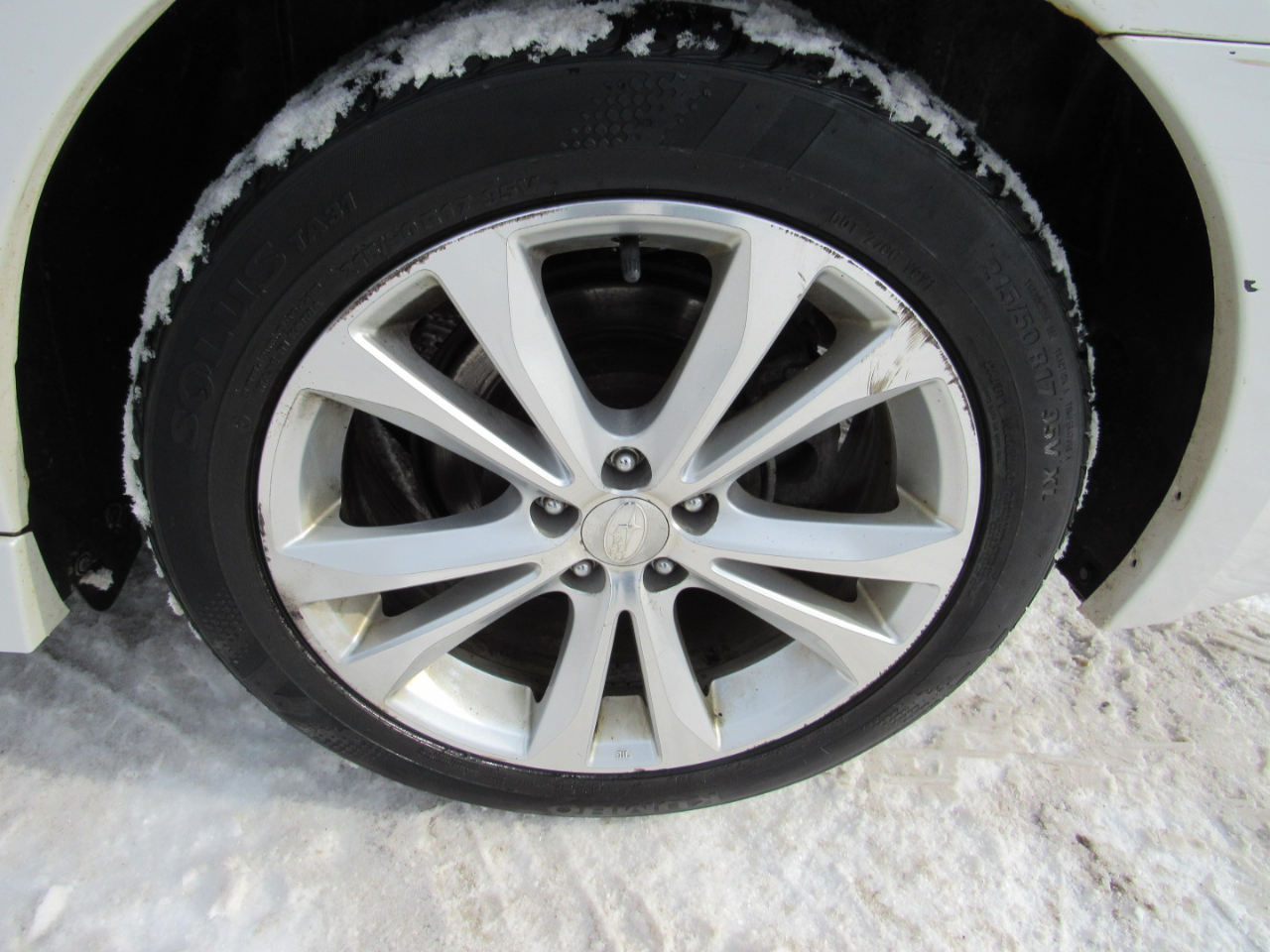 Subaru Legacy 4dr Sdn H4 Auto 2.5i Limited 2014