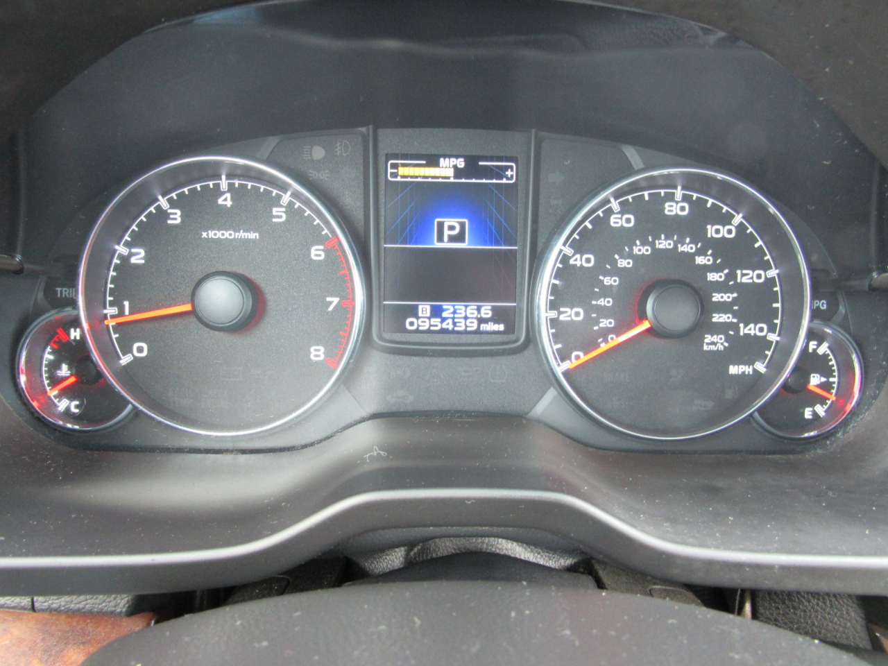 Subaru Legacy 4dr Sdn H4 Auto 2.5i Limited 2014